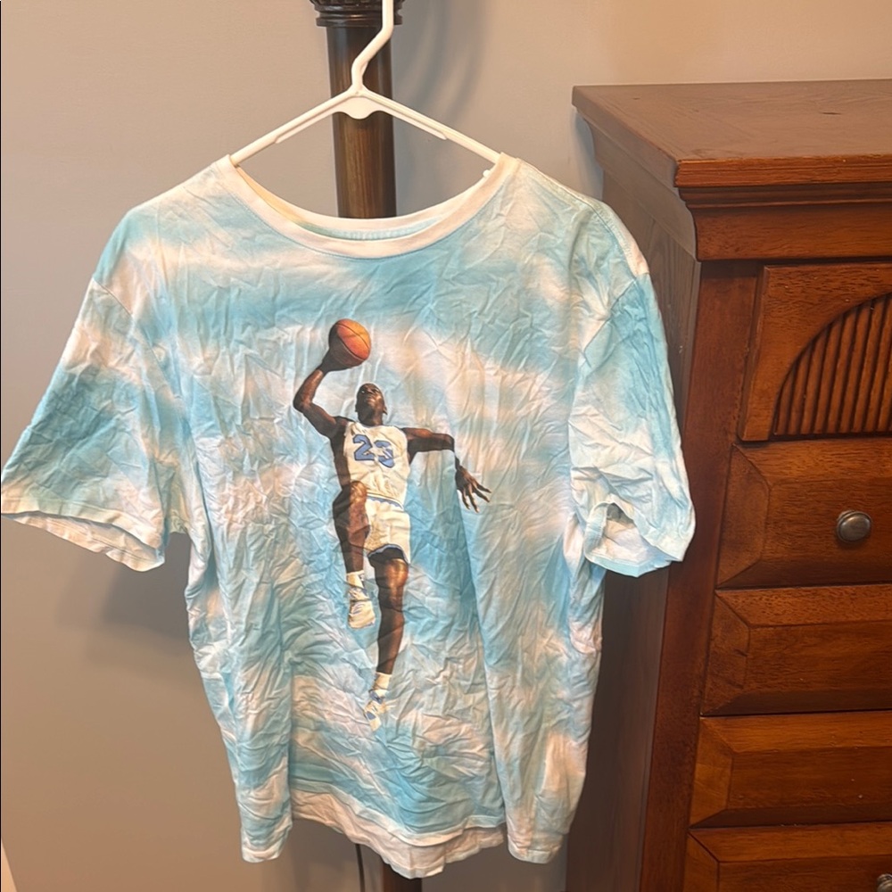 Blue Graphic T-Shirt with Michael Jordan Player